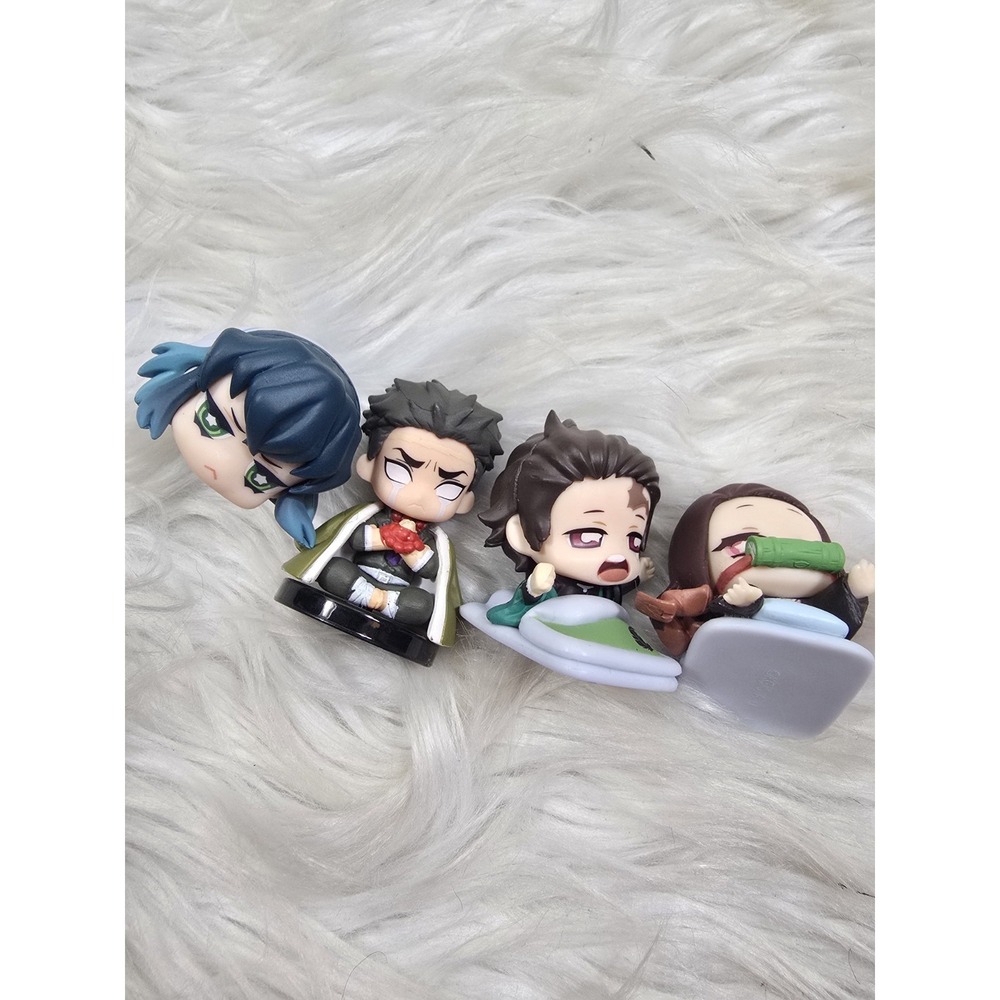 4 Demon Slayer Mini Figures Inosuke Hashibira Futon Mini Figure Anime